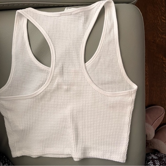 OFFLINE By Aerie Wow! Waffle cropped tank in white size S - Picture 4 of 9
